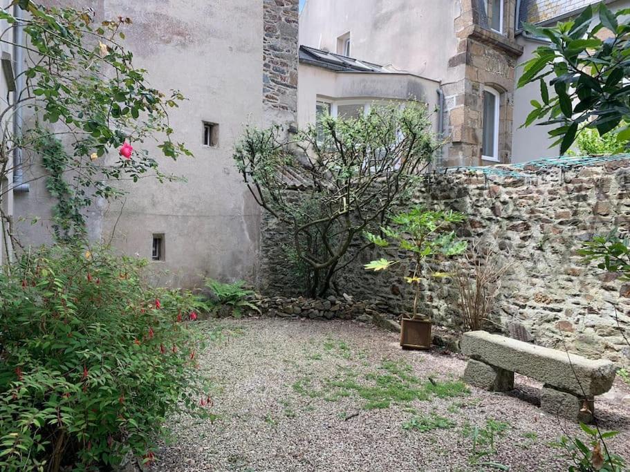 Maison Du Cap Lihou, Duplex Au 1Er Et 2Eme Etage Mansarde, Quartier Historique, Granville Esterno foto